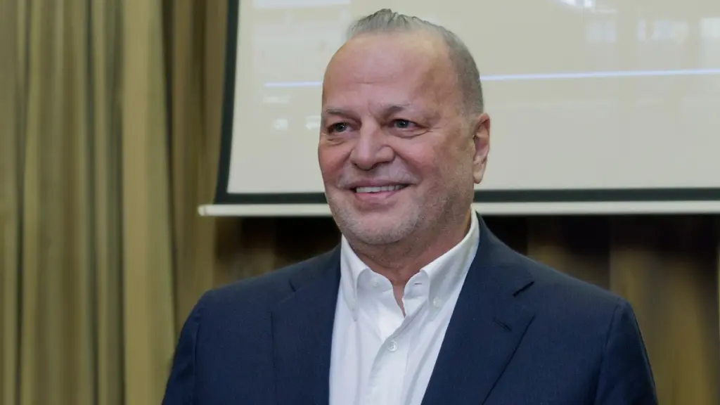 Ευάγγελος Μυτιληναίος: “Δεν φεύγουμε από την Ελλάδα – Τώρα είναι η ώρα για σοβαρές μεταρρυθμίσεις”