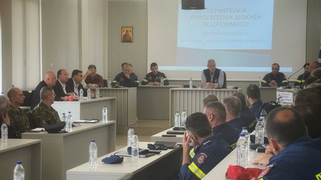 Στην Τρίπολη ο Ευ. Τουρνάς – Στενή συνεργασία με όλους τους φορείς για την πυροπροστασία της περιοχής