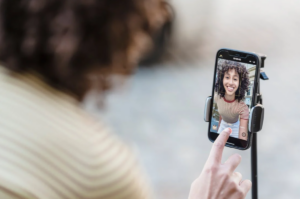 Πόσο κοστίζει πραγματικά να είσαι influencer στην Ελλάδα; – Τα έξοδα που λίγοι υπολογίζουν