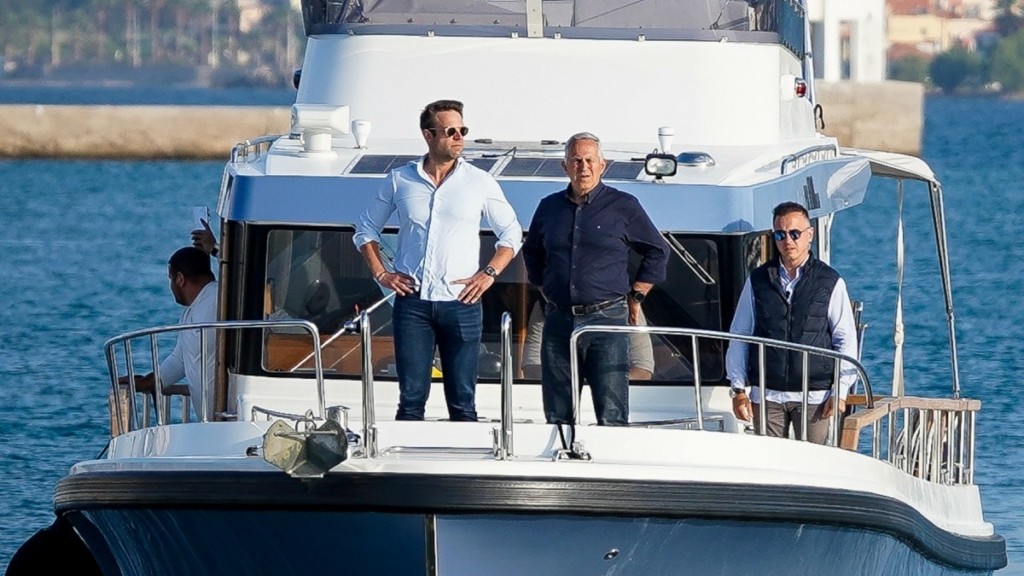 Στα Ψαρά ο Στέφανος Κασσελάκης