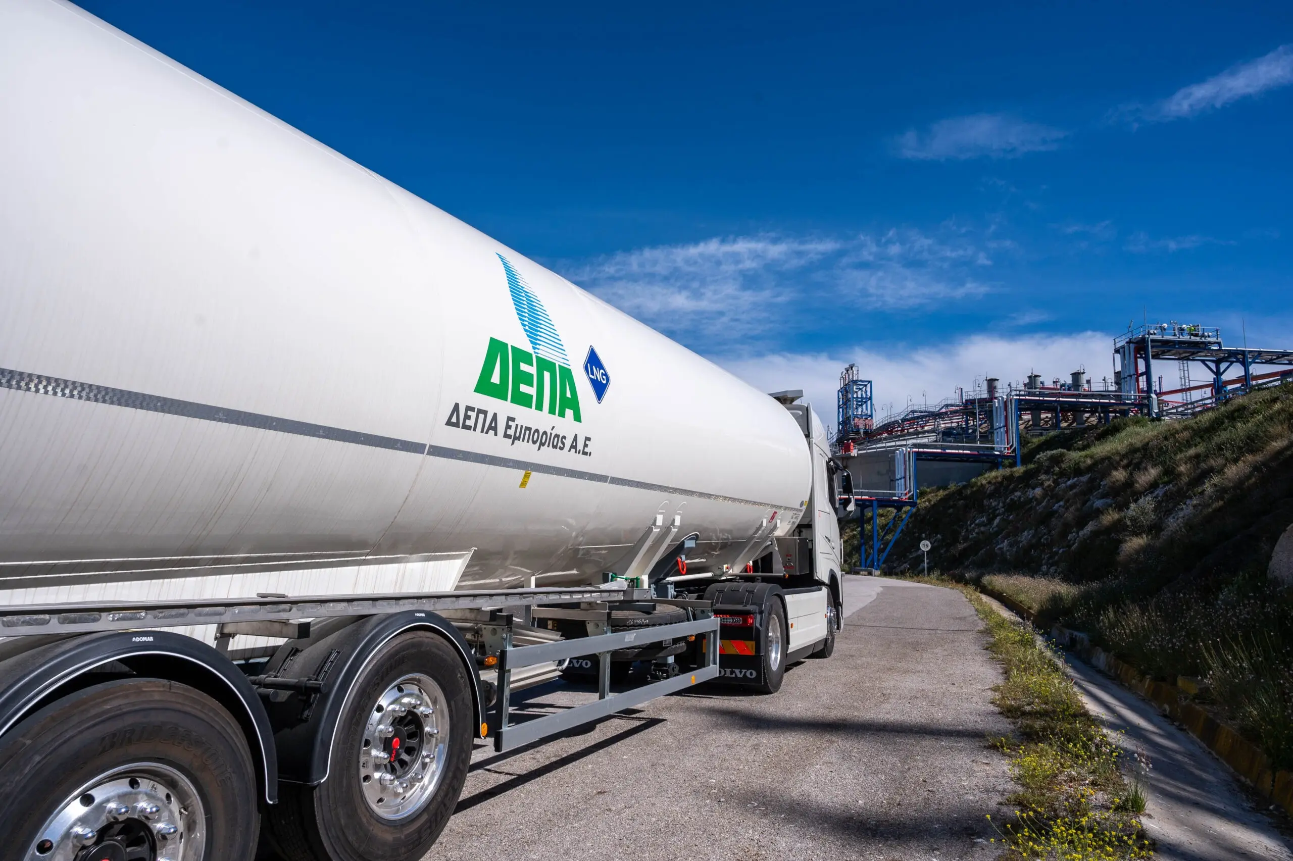 HELLENiQ ENERGY: Πράσινο φως για την πώληση της ΔΕΠΑ Εμπορίας