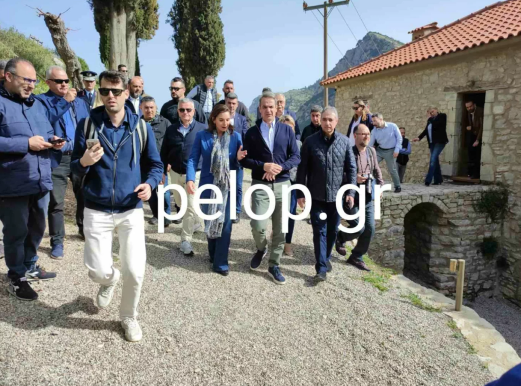 Μητσοτάκης από Καλάβρυτα: «Επιμένουν να βουλιάζουν τον τόπο σε μια ατμόσφαιρα τοξικότητας»