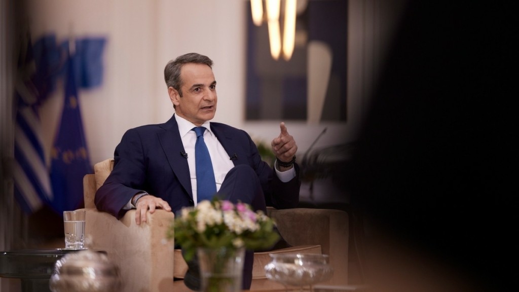 Γιατί ο Μητσοτάκης κάνει… πακέτο Κασσελάκη-Βελόπουλο