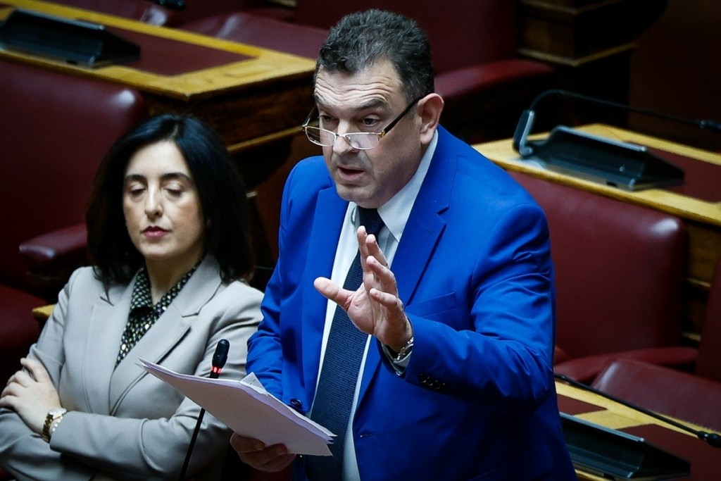 Απαράδεκτο σχόλιο του βουλευτή της Νίκης με τους… καλικάντζαρους: “Οι πιστοί χριστιανοί άρχισαν να μοιράζουν σφαλιάρες”