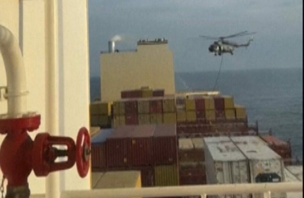 Ιρανοί Φρουροί της Επανάστασης κατέλαβαν πλοίο ισραηλινής εταιρίας -Βίντεο από την στιγμή της κατάληψης
