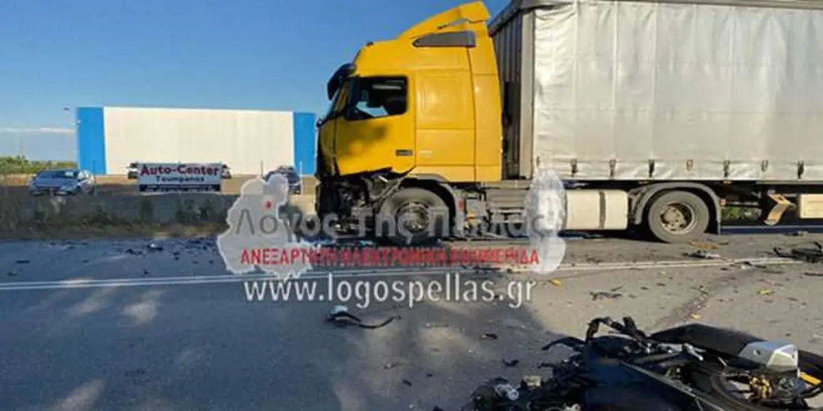 Γιαννιτσά: Νεκρός 56χρονος μετά από τροχαίο – Μοτοσικλέτα έπεσε σε φορτηγό