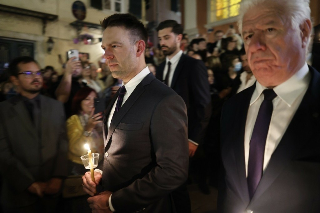 Στέφανος Κασσελάκης: Παρών στην ακολουθία και την περιφορά του Επιταφίου στην Κέρκυρα