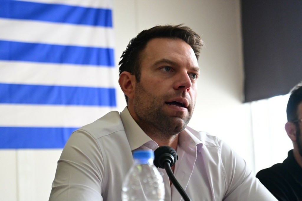 Κασσελάκης: Επαναφορά 13ου και 14ου μισθού στο Δημόσιο από την πρώτη μέρα