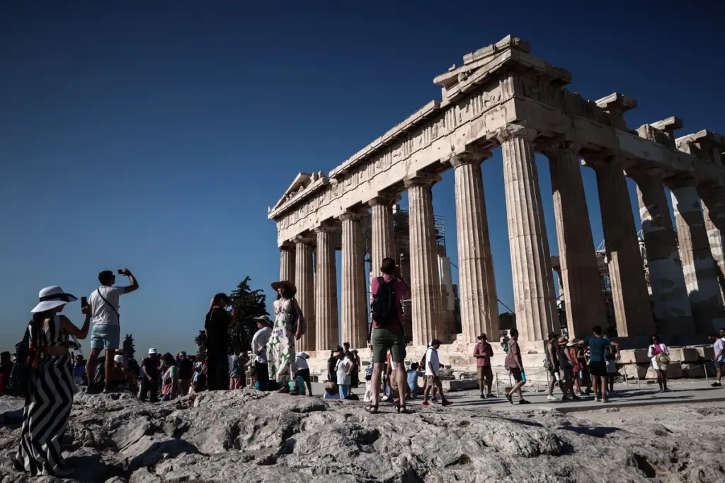 FAZ: Τα πράγματα πάνε εκπληκτικά καλά στην Ελλάδα