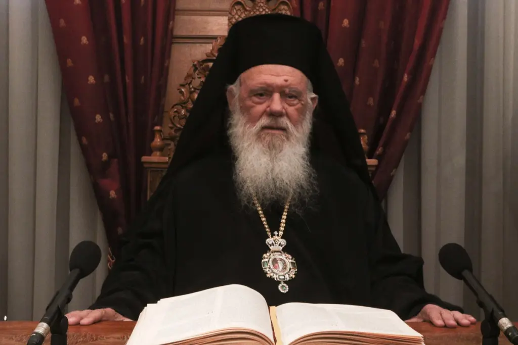 Ιερώνυμος: Τα προβλήματα δεν λύνονται με την ισχύ και την εξουσία αλλά με την ελευθερία και την αγάπη