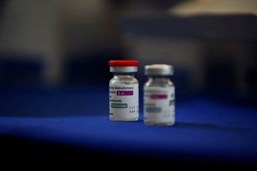 Τίτλοι τέλους για το εμβόλιο της AstraZeneca για τον κορονοϊό – Αποσύρεται παγκοσμίως
