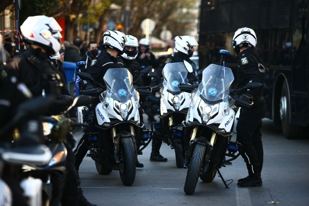 ΕΛΑΣ: Παράλληλες επιχειρήσεις σε Αθήνα και Θεσσαλονίκη για την εξάρθρωση εγκληματικών ομάδων υπηκόων Τουρκίας