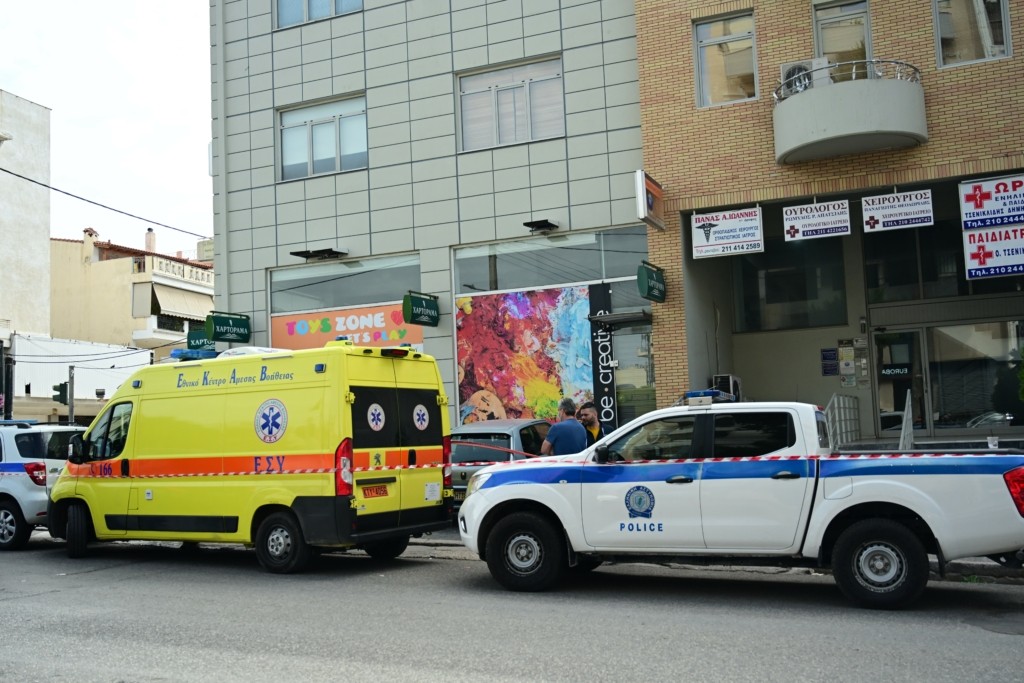 Βίντεο ντοκουμέντο λίγο μετά τη δολοφονία της 40χρονης στο Μενίδι -Μαχαιρώθηκε πάνω από 10 φορές