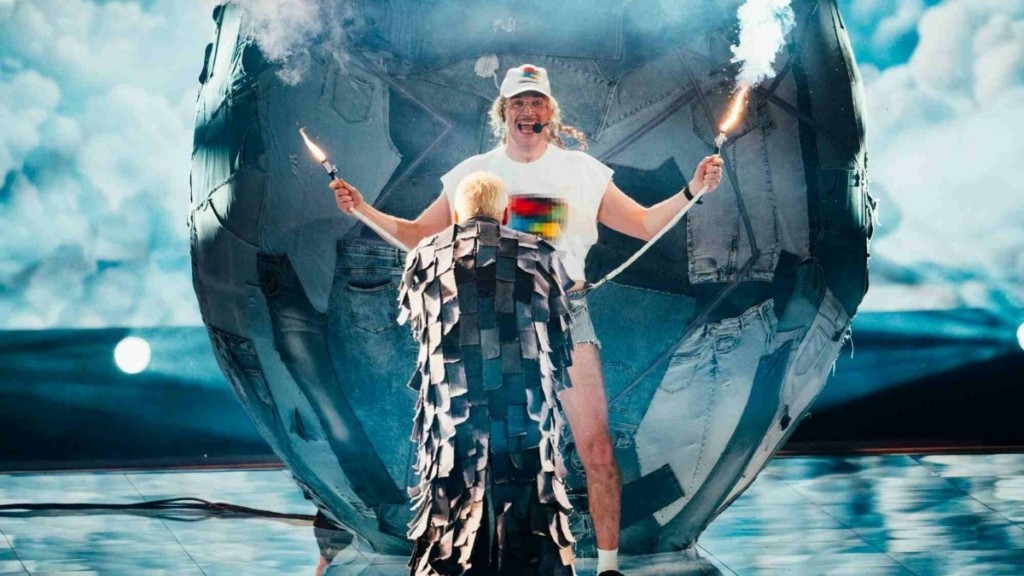 Eurovision 2024 – Φινλανδία: Είναι γυμνός ο Windows95man; – Αποκαλύφθηκε το μυστικό της εμφάνισής του
