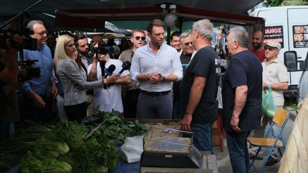 Τη λαϊκή αγορά της Περαίας Θεσσαλονίκης επισκέφτηκε ο Κασσελάκης