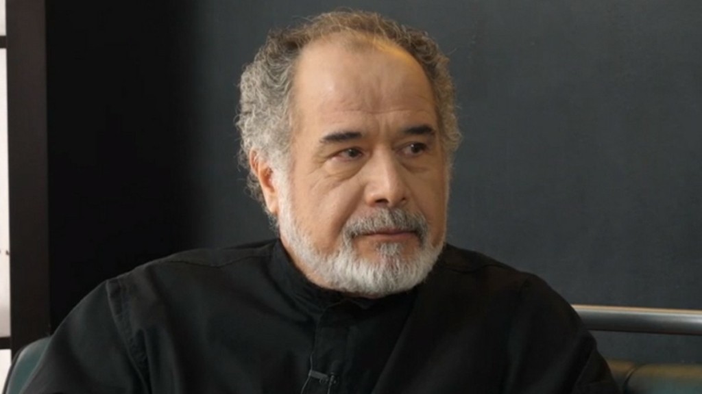 Θοδωρής Κατσαφάδος: Συγκλονίζει για τον αδελφό του – «Είδα διάσπαρτα τα κομμάτια του σώματός του»