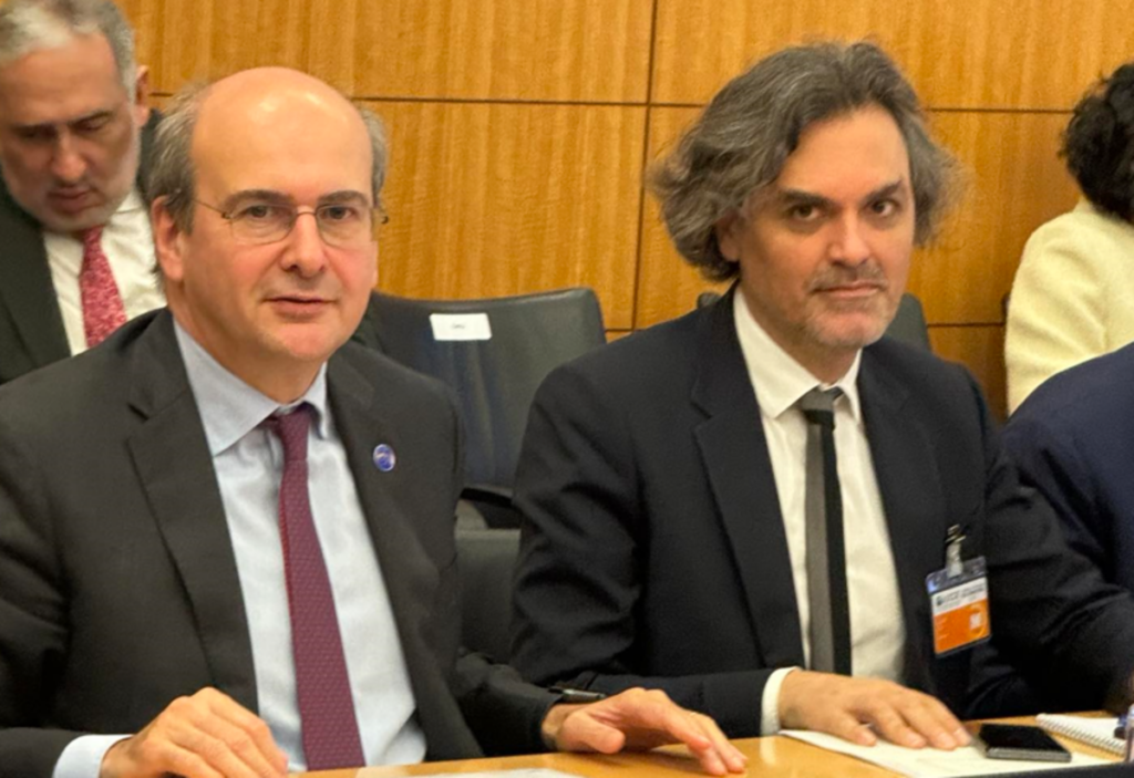 Κωστής Χατζηδάκης στον ΟΟΣΑ: Έχουν γίνει σημαντικά βήματα προς την πράσινη μετάβαση