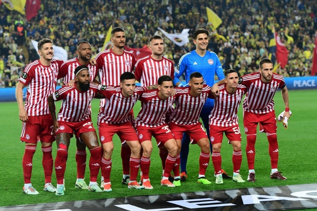 Άστον Βίλα – Ολυμπιακός: Μάχη με φόντο τον τελικό του Conference League – Η ώρα και το κανάλι του αγώνα