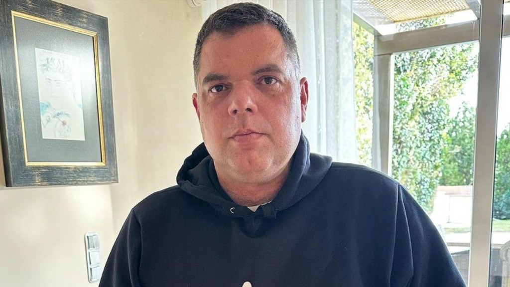 Δημήτρης Παπανικολάου για το σύνδρομο Άσπεργκερ – «Έχω μια μορφή που την έχουν ο Έλον Μασκ, ο Αϊνστάιν και ο Νεύτωνας»