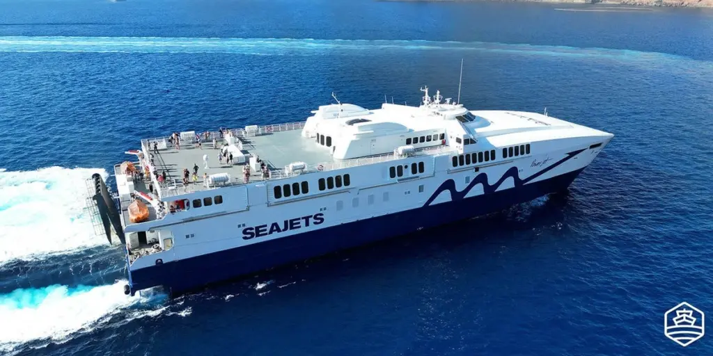 Συναγερμός στo πλοίο Power Jet με πάνω από 1000 επιβαίνοντες – Παρουσίασε μηχανική βλάβη