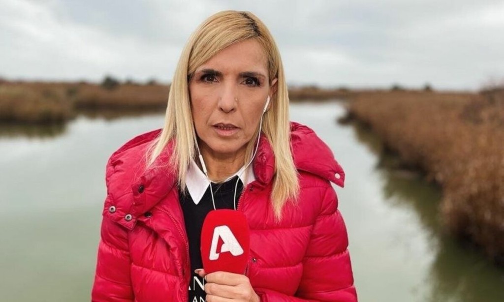 Τραυματίστηκε σοβαρά η δημοσιογράφος Ρένα Κουβελιώτη – Δέχθηκε επίθεση από οπαδούς του Σώρρα