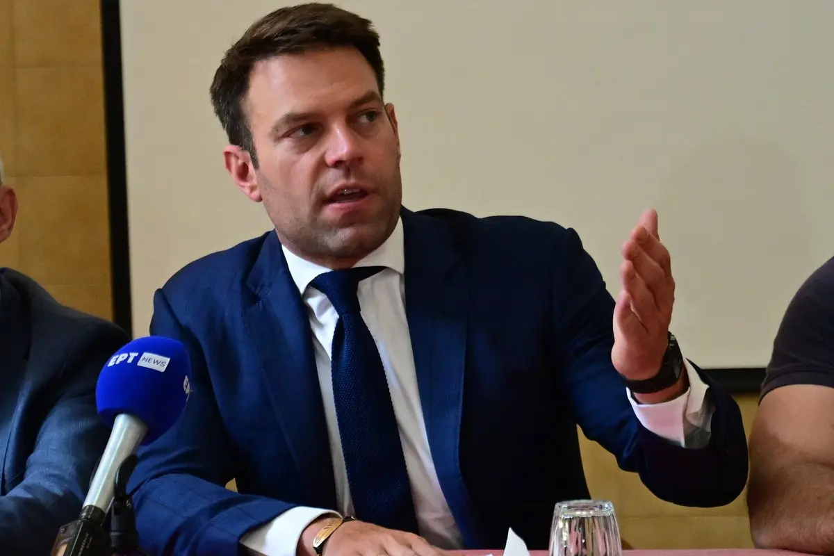 Στέφανος Κασσελάκης για Τέμπη: «Η συγκάλυψη έχει πίσω της δύο τζάκια»
