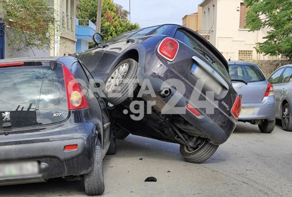 Απίστευτο τροχαίο στα Χανιά: Αυτοκίνητο “καβάλησε” παρκαρισμένο ΙΧ (Pics)