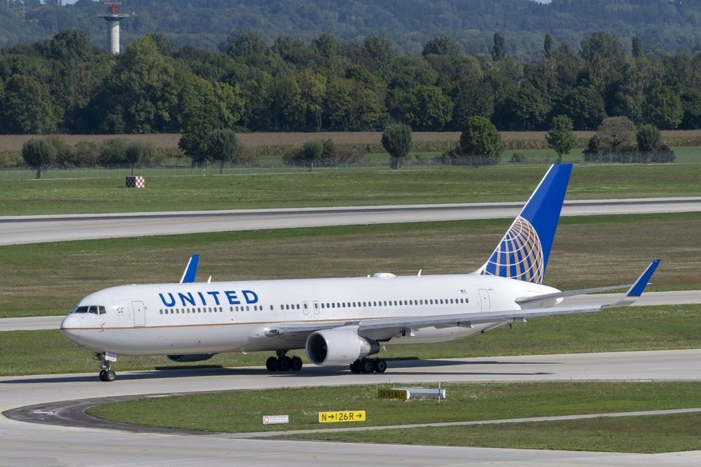 Ιαπωνία: Αναγκαστική προσγείωση Boeing 737 – Παρουσίασε πρόβλημα σε πτερύγιο των φτερών