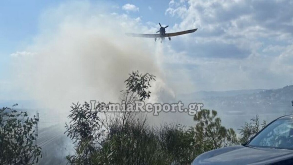 Λαμία: Φωτιά τώρα σε σκουπιδότοπο – Σηκώθηκε αεροπλάνο (pics)