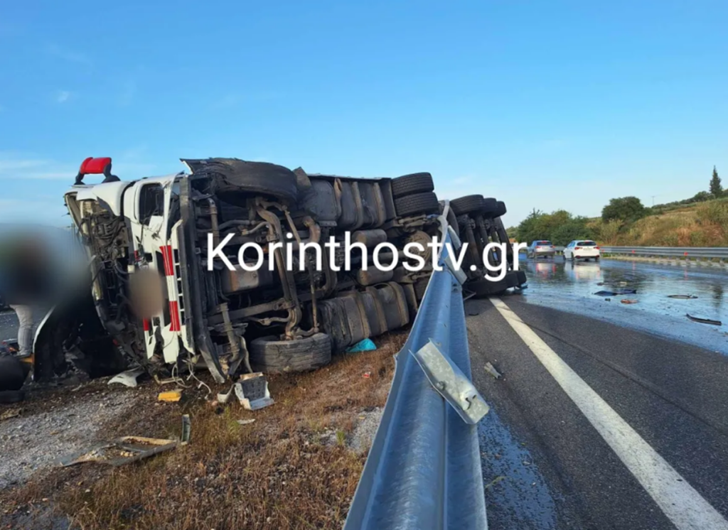 Σοβαρό τροχαίο στην Κορίνθου – Πατρών – Εκτροπή και ανατροπή φορτηγού 