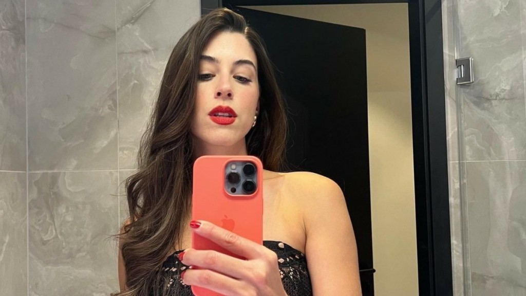 Demy – Η απάντηση στις φήμες που την ήθελαν να είναι έγκυος