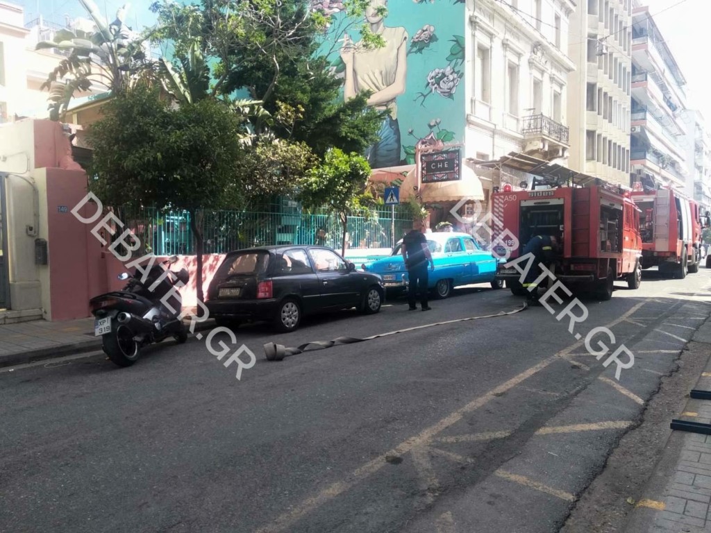 Φωτιά σε υπόγειο εστιατορίου στον Πειραιά