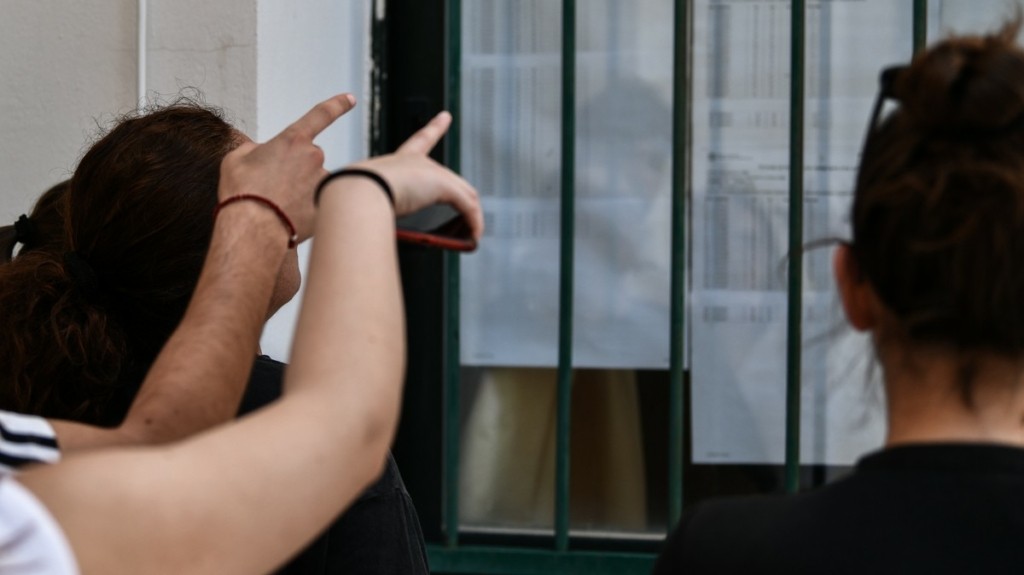 Βάσεις 2024: Τι θα γίνει στις δημοφιλείς σχολές – Οι τελευταίες εκτιμήσεις