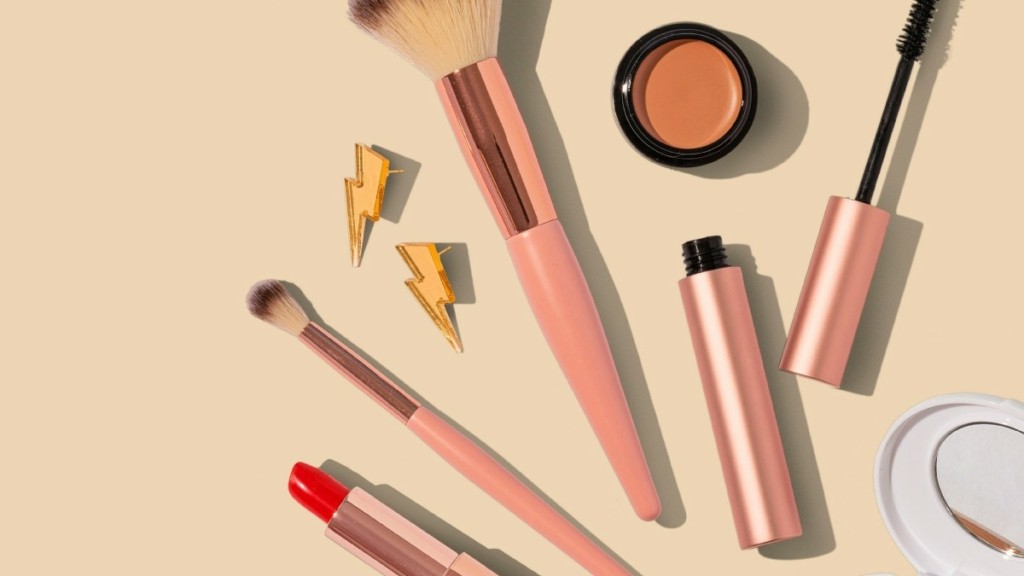 Sunset Blush – Η νέα καλοκαιρινή τάση στο μακιγιάζ που ήρθε από το TikTok