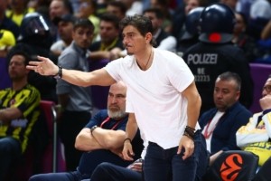 Δημήτρης Γιαννακόπουλος: «Τι γκίνια είναι αυτή; 2/2 μεταγραφές…»