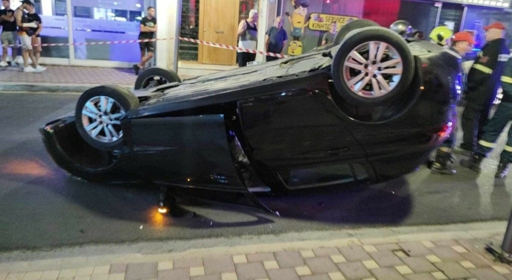 Ίλιον: Τούμπαρε ΙΧ μετά από τροχαίο (Pics)