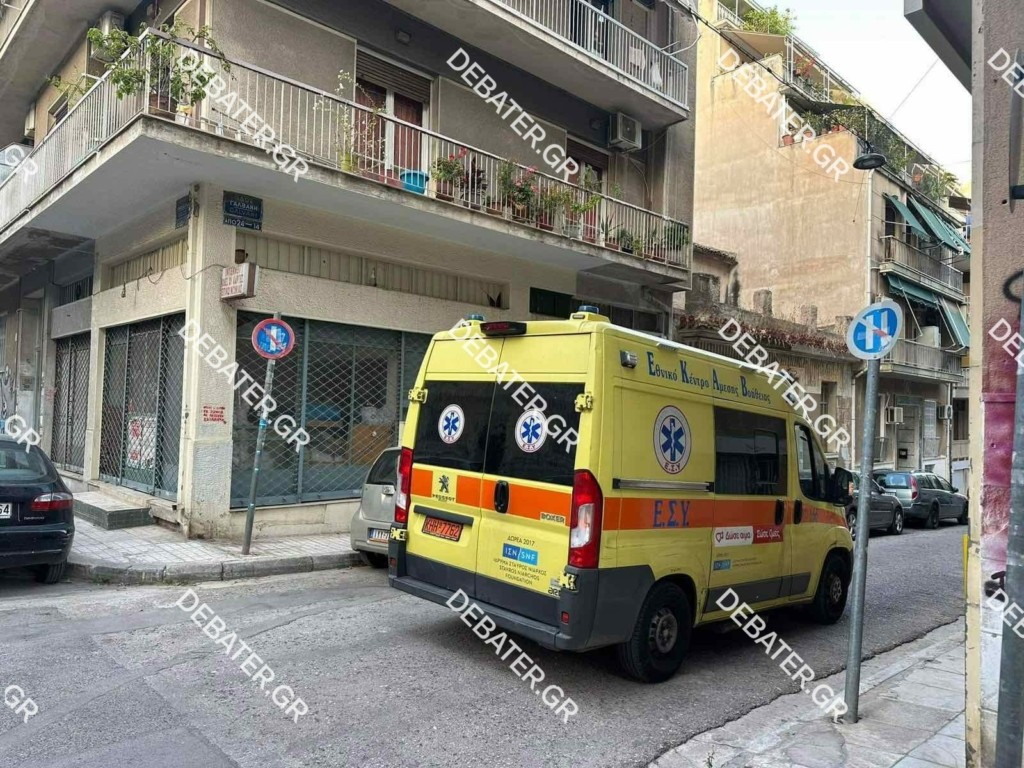 Πατήσια: Γυναίκα βρέθηκε νεκρή μετά από κατάσβεση πυρκαγιάς σε διαμέρισμα (pics)