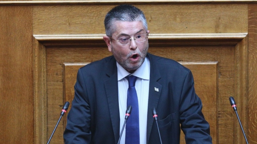 Ο Σαράκης απαντά στον Βελόπουλο για την διαγραφή του: “Εγώ δεν είμαι ούτε συκοφάντης, ούτε λασπολόγος”