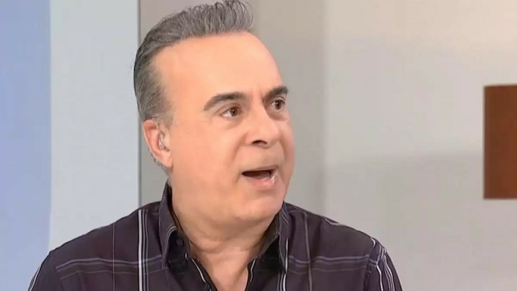Φώτης Σεργουλόπουλος – Οι σπόντες στην Ζήνα Κουτσελίνη – «Πρέπει κάποιος να την κλείσει κάπου και να τη θεραπεύσει»