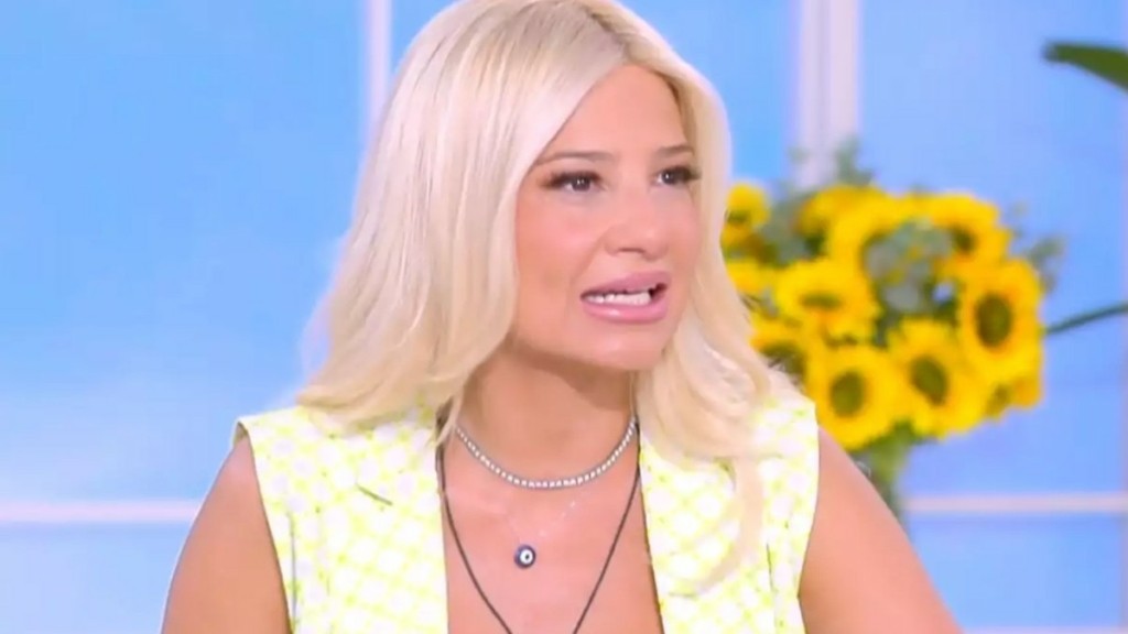 Έγκυος πασίγνωστη Ελληνίδα που βραβεύτηκε στα Mad VMA 2024 – Τι αποκάλυψε η Φαίη Σκορδά