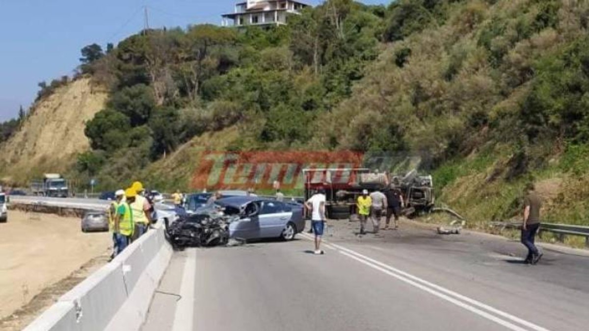 Τροχαίο δυστύχημα στην Πάτρα με δύο νεκρούς και πέντε τραυματίες