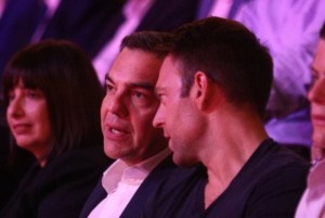 Στέφανος Κασσελάκης προς τον Τσίπρα: «Είναι ομοφοβικός – Τα αγγλικά της Μπέττυς είναι χειρότερα από του Αλέξη»