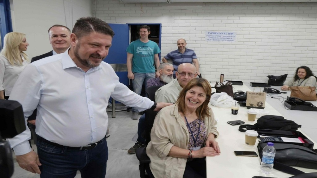 Ευρωεκλογές 2024: Αυτοψία Χαρδαλιά στο συντονιστικό κέντρο της Περιφέρειας Αττικής στο ΣΕΦ (pics)