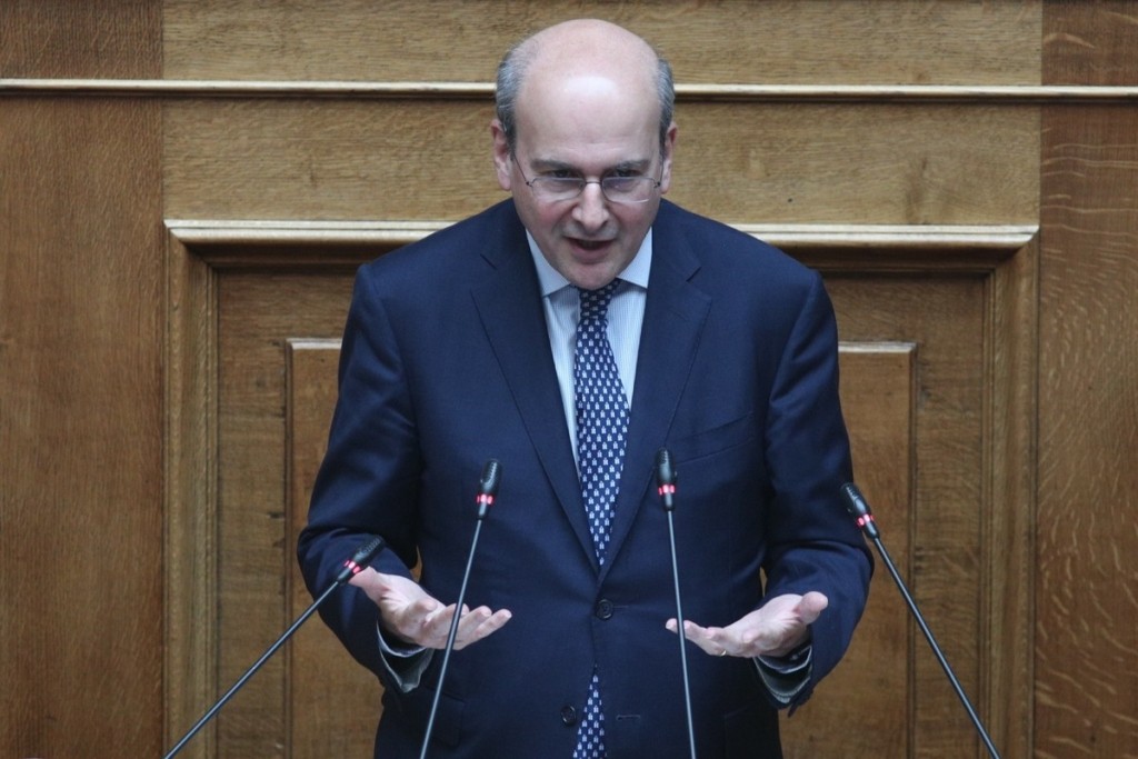 Χατζηδάκης για αξιολόγηση στο Δημόσιο: “Ή θα συγκρουστούμε με το βαθύ κράτος ή θα πέσουμε θύματά του”