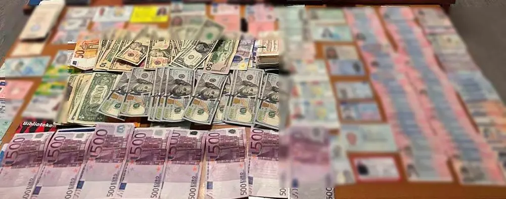 Εξαρθρώθηκε κύκλωμα διακίνησης μεταναστών – Σε καφετέρια οι χρηματικές συναλλαγές “hawala” – Πέντε συλλήψεις