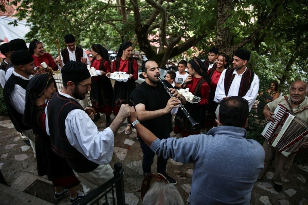 Άγιος Νικόλαος Τρικάλων: Αναβίωσε το έθιμο του βλάχικου γάμου