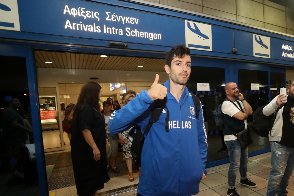 Ολυμπιακοί Αγώνες 2024: Έφυγε για Παρίσι το 1ο γκρουπ της ελληνικής αποστολής στίβου
