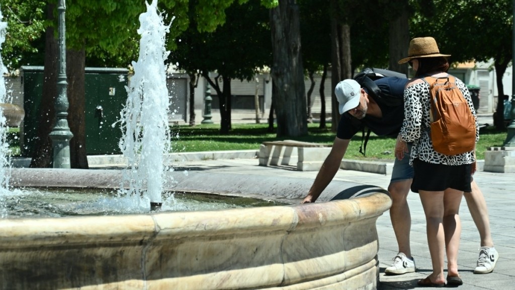 Αφόρητη η ζέστη για 13η συνεχόμενη ημέρα – Ακούμπησε τους 42°C η μέγιστη θερμοκρασία το Σάββατο