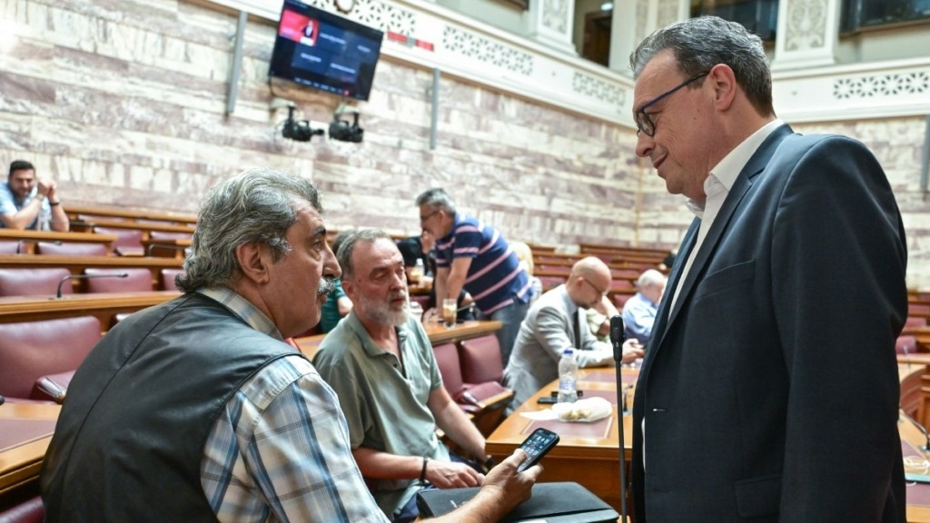 Παύλος Πολάκης: Η νέα φραστική επίθεση που «ξεχείλισε» το ποτήρι – Το χρονικό της διαγραφής του από την ΚΟ του ΣΥΡΙΖΑ