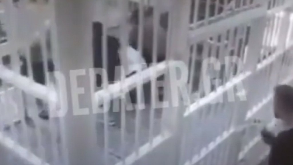 Φυλακές Κορυδαλλού: Καρέ καρέ η δολοφονία του 35χρονου Αλβανού από συγκρατούμενο του